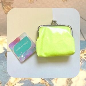 🍭 3/$10 neon green coin purse